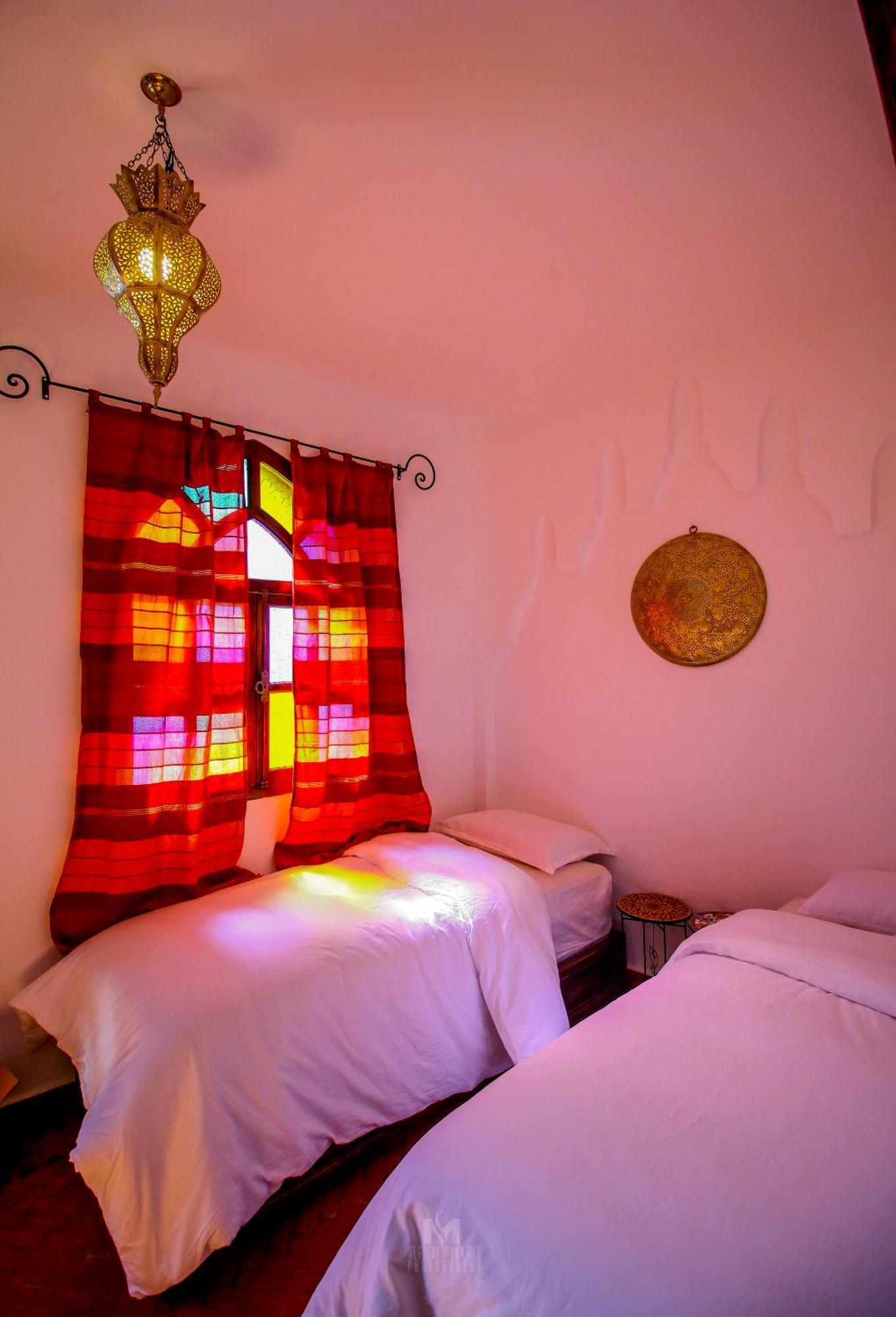 Отель Riad Bab Mahruk Шефшауэн Экстерьер фото